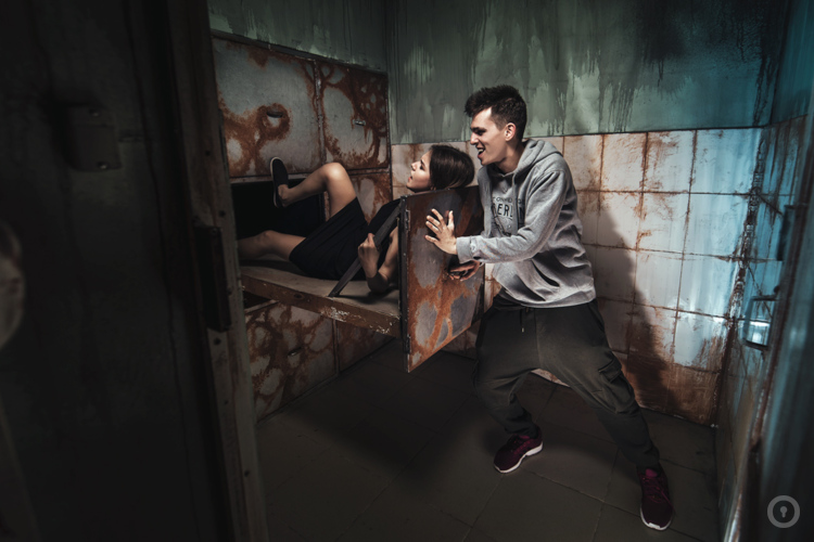 Фотографии перформанса Морг (фото #3) Фотографии перформанса Морг (фото #3)