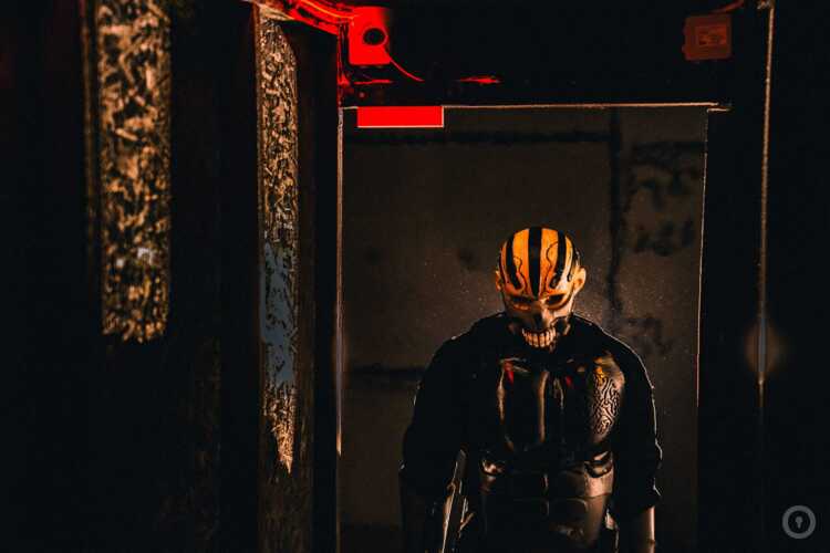 Фотографии перформанса Паразит (фото #2) Фотографии перформанса Паразит (фото #2)