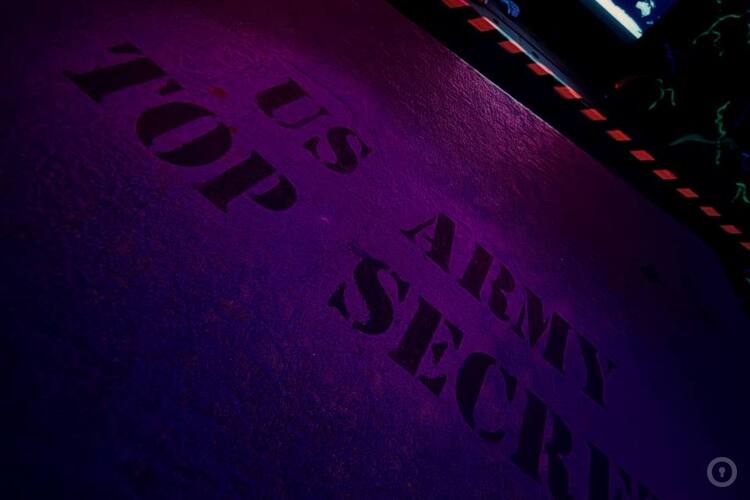 Фотографии перформанса Вирус X (фото #1) Фотографии перформанса Вирус X (фото #1)