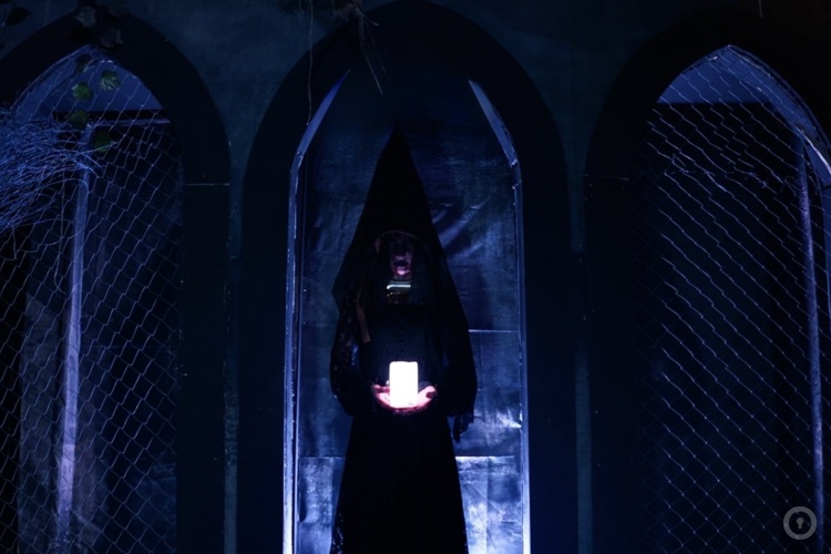 Фотографии перформанса Салем (фото #3) Фотографии перформанса Салем (фото #3)