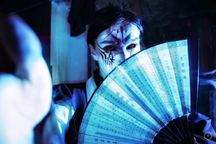 Фотографии перформанса Иные (фото #2) Фотографии перформанса Иные (фото #2)