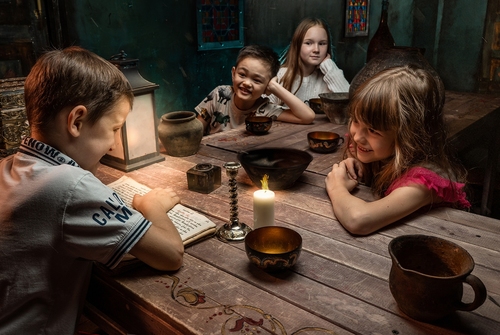 Перформанс Путешественники из будущего на www.kvestinfo.ru Перформанс Путешественники из будущего