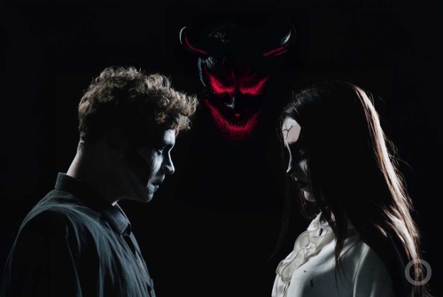 Перформанс По ту сторону