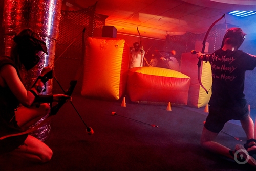 Экшн-игра Арчери Таг: Стрельба из луков на www.kvestinfo.ru Экшн-игра Арчери Таг: Стрельба из луков