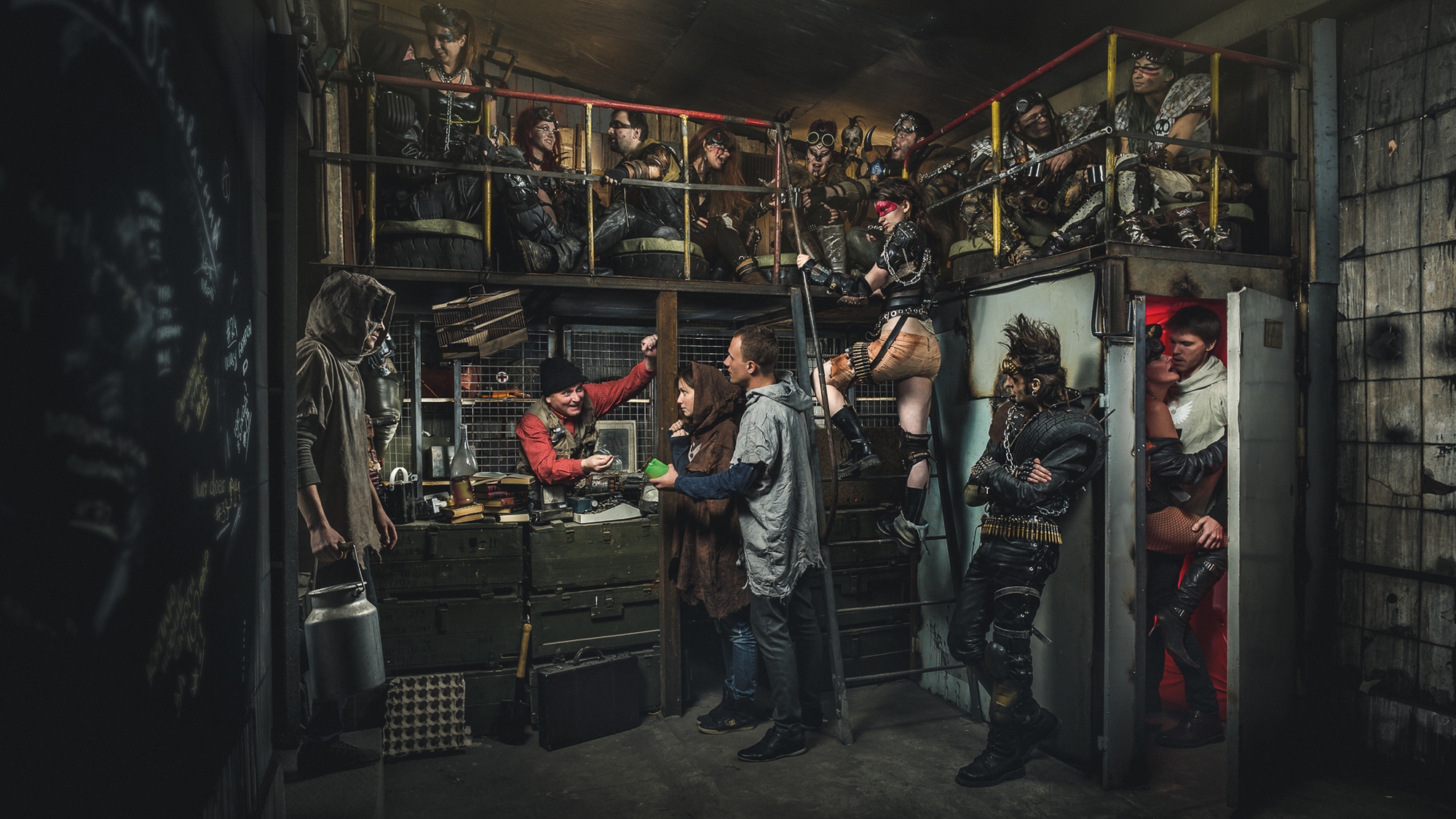 Квест одержимость клаустрофобия. Новый квест черный рынок. Новый квест черный рынок. Новый квест черный рынок. Игра-квест черные мысли.